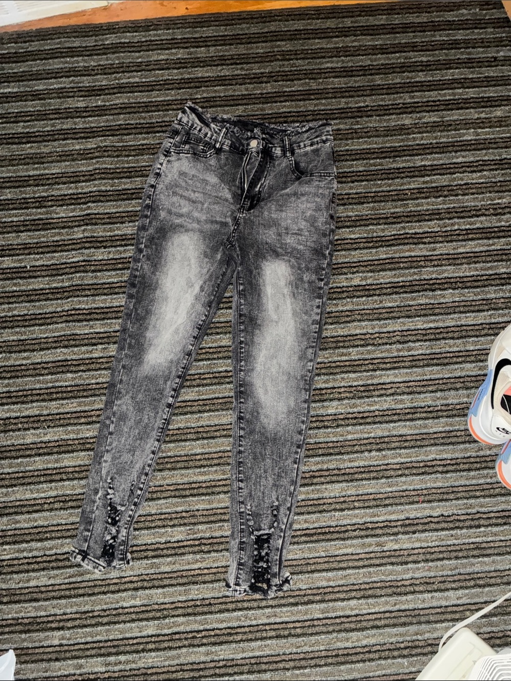 Women's High-Rise Washed Black Skinny Jeans